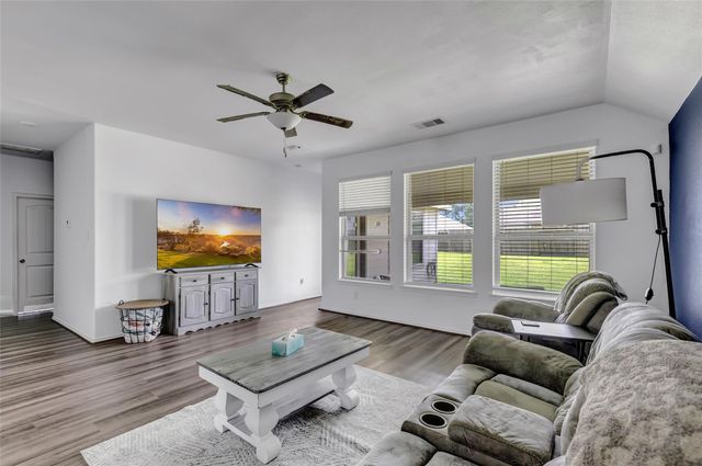 16022 Boom Drive, Crosby, TX 77532