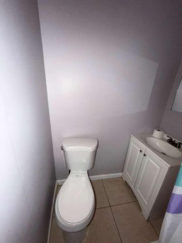 701 N 9th Street B, Fort Pierce, FL 34950