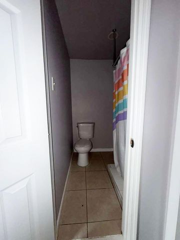 701 N 9th Street B, Fort Pierce, FL 34950