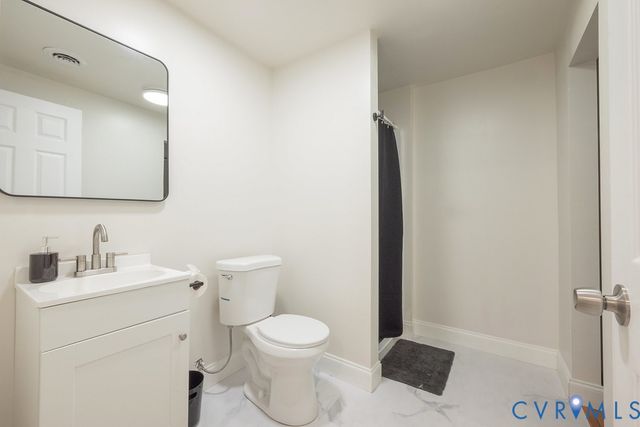 8303 Buckeye Dr, Henrico, VA 23228