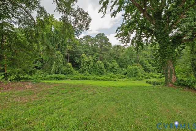 8303 Buckeye Dr, Henrico, VA 23228