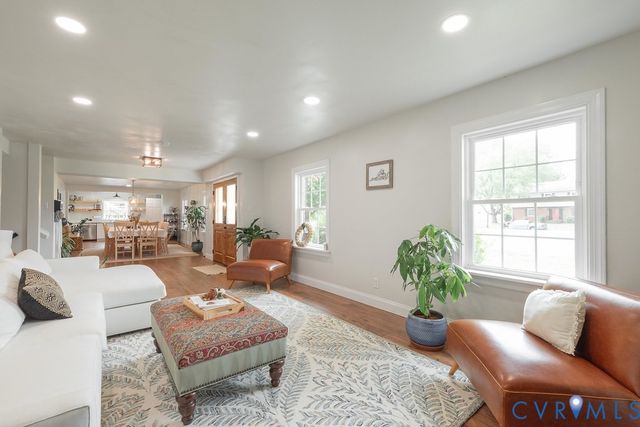 8303 Buckeye Dr, Henrico, VA 23228