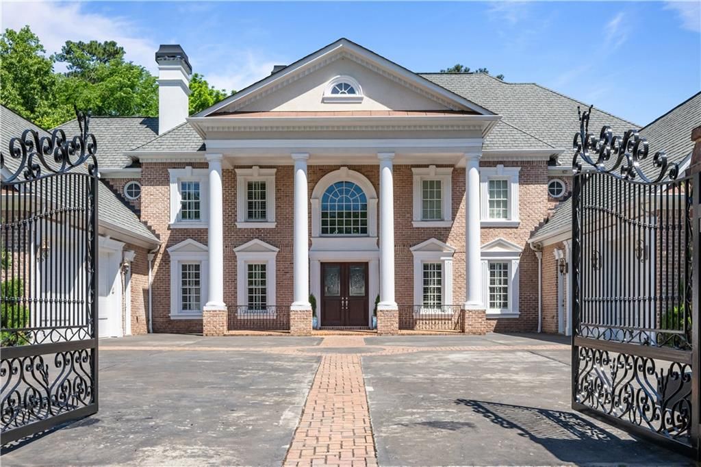 Image 102 of property listing at 3684 Briarcliff Road NE, Atlanta, GA 30345