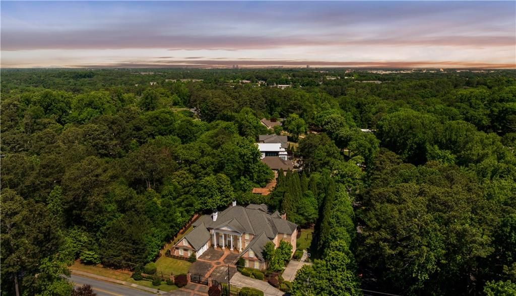 Image 32 of property listing at 3684 Briarcliff Road NE, Atlanta, GA 30345