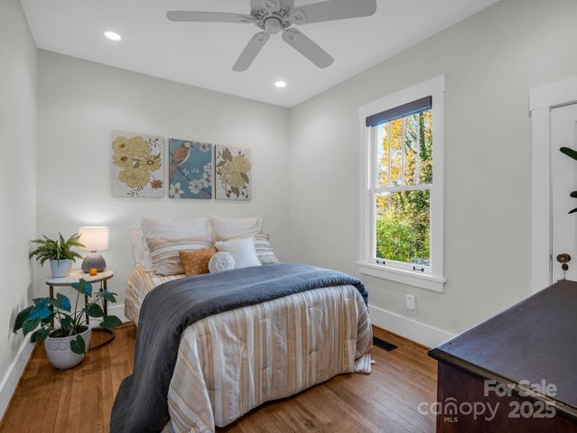 96 Thomas Street, Brevard, NC 28712