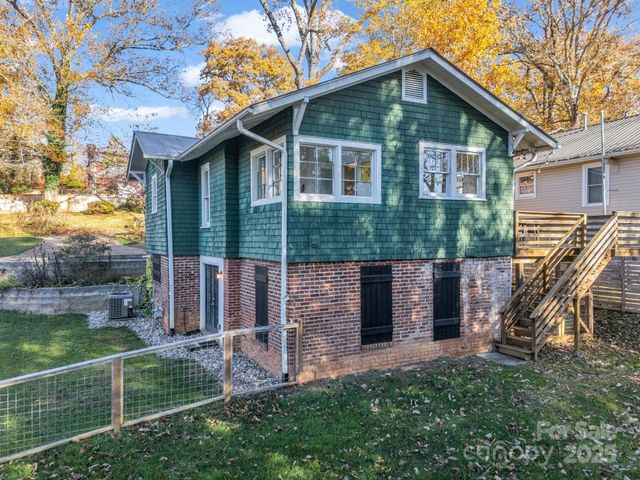 96 Thomas Street, Brevard, NC 28712