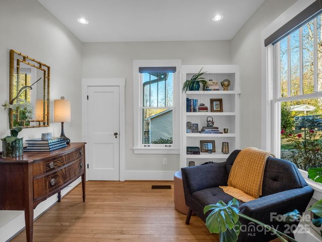 96 Thomas Street, Brevard, NC 28712