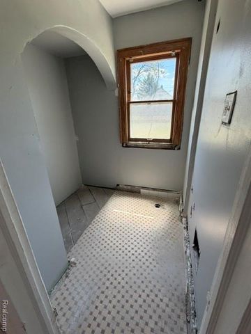 12811 Mansfield Street, Detroit, MI 48227