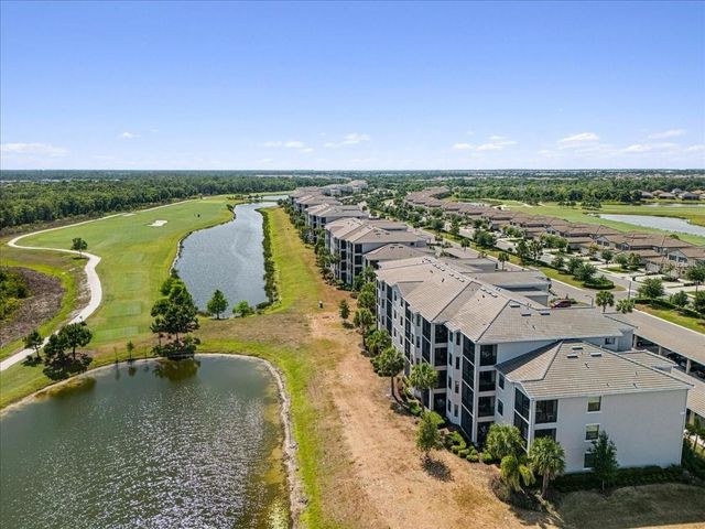 18114 GAWTHROP DRIVE 304, Bradenton, FL 34211