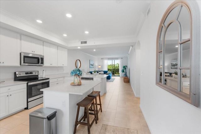 18114 GAWTHROP DRIVE 304, Bradenton, FL 34211