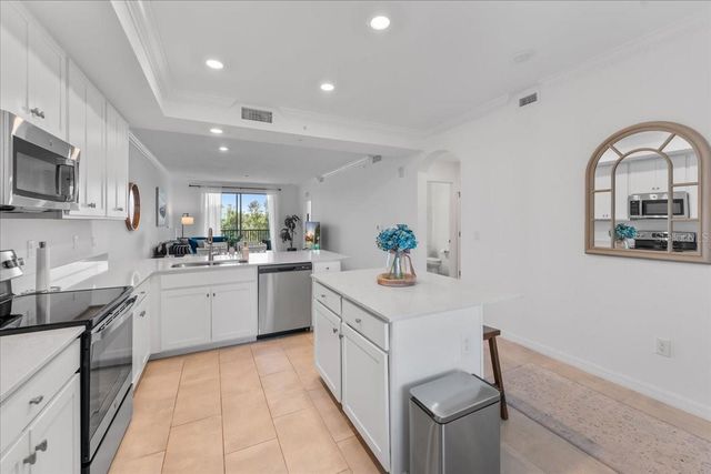 18114 GAWTHROP DRIVE 304, Bradenton, FL 34211