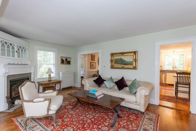 6 Willow Street, Wellesley, MA 02481