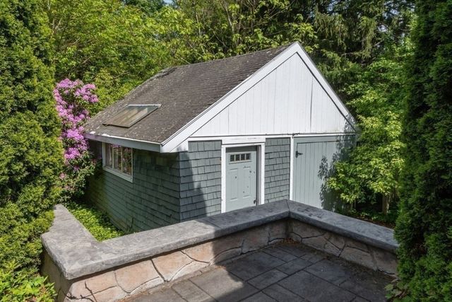 6 Willow Street, Wellesley, MA 02481