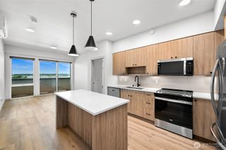 820 N State Street #614, Bellingham, WA 98225