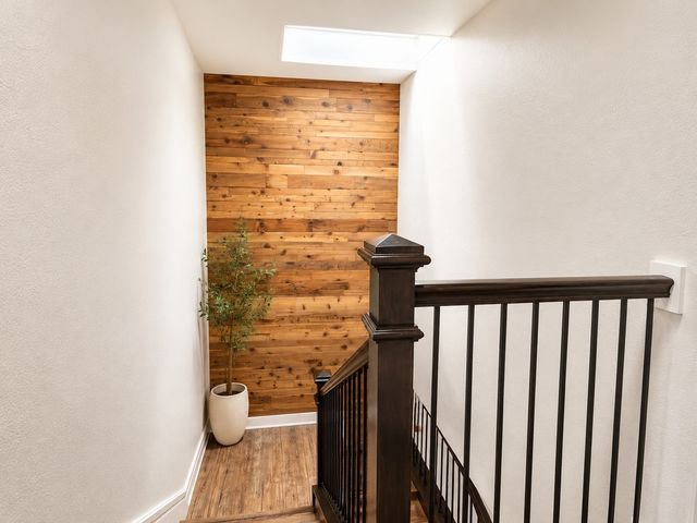 2240 Colony Court, Dallas, TX 75235