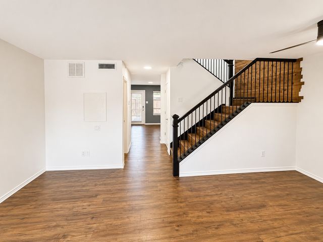 2240 Colony Court, Dallas, TX 75235