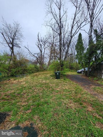 5104 LAKELAND RD, College Park, MD 20740