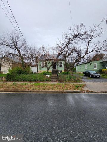 5104 LAKELAND RD, College Park, MD 20740