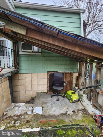 5104 LAKELAND RD, College Park, MD 20740