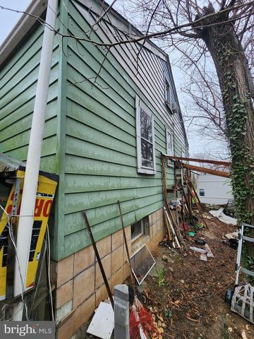 5104 LAKELAND RD, College Park, MD 20740
