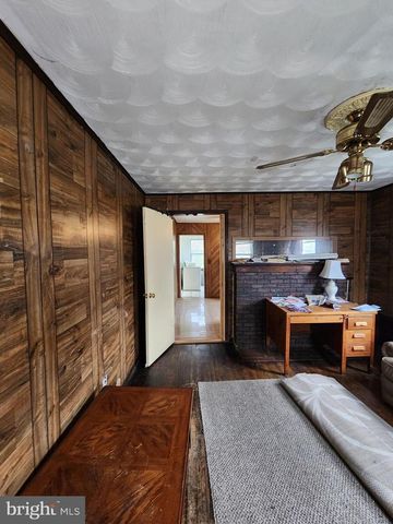5104 LAKELAND RD, College Park, MD 20740