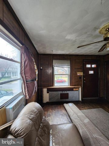 5104 LAKELAND RD, College Park, MD 20740
