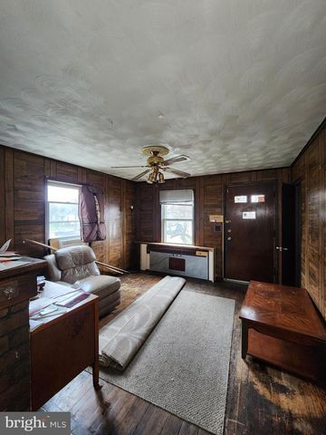 5104 LAKELAND RD, College Park, MD 20740
