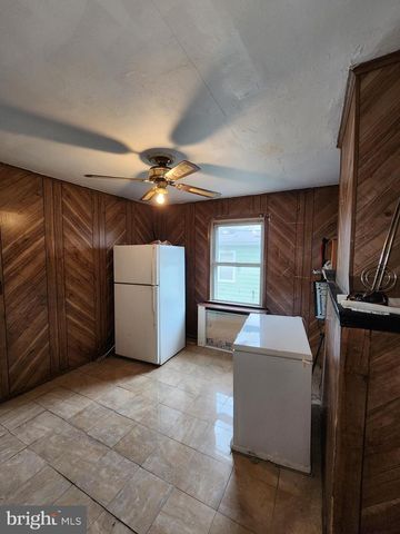 5104 LAKELAND RD, College Park, MD 20740