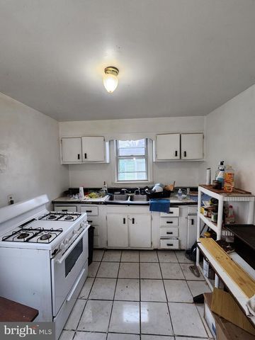 5104 LAKELAND RD, College Park, MD 20740