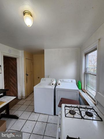 5104 LAKELAND RD, College Park, MD 20740