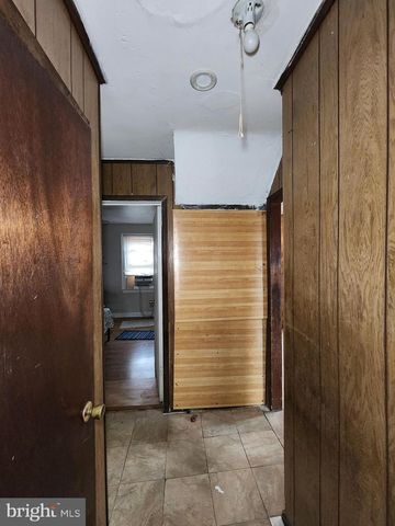 5104 LAKELAND RD, College Park, MD 20740