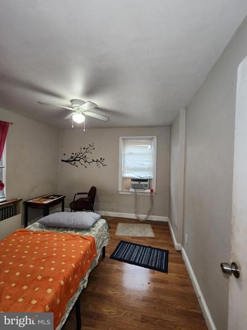 5104 LAKELAND RD, College Park, MD 20740
