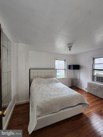 5104 LAKELAND RD, College Park, MD 20740