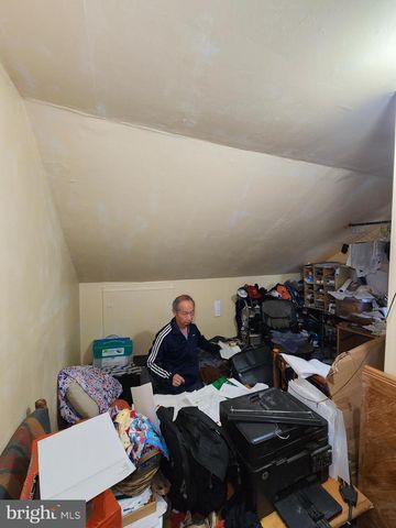 5104 LAKELAND RD, College Park, MD 20740