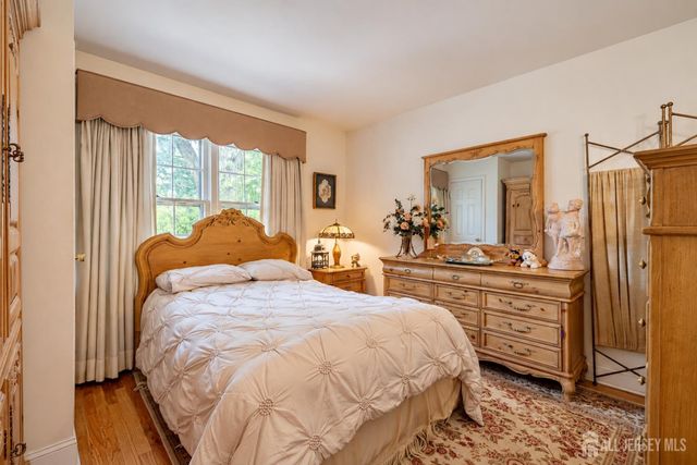 15 Cherokee Road, East Brunswick, NJ 08816