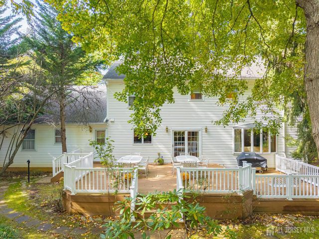 15 Cherokee Road, East Brunswick, NJ 08816