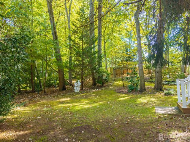 15 Cherokee Road, East Brunswick, NJ 08816