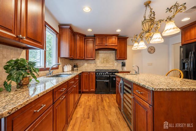 15 Cherokee Road, East Brunswick, NJ 08816