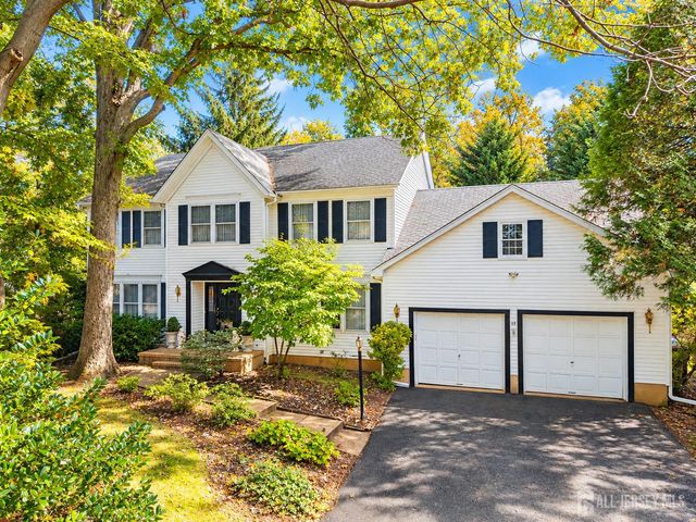 15 Cherokee Road, East Brunswick, NJ 08816