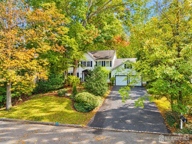 15 Cherokee Road, East Brunswick, NJ 08816