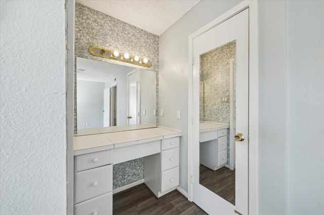 1900 Bay Area Boulevard 110, Houston, TX 77058