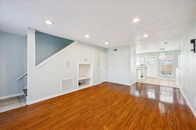 1900 Bay Area Boulevard 110, Houston, TX 77058