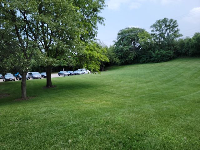 1018 Castilian Court 309, Glenview, IL 60025