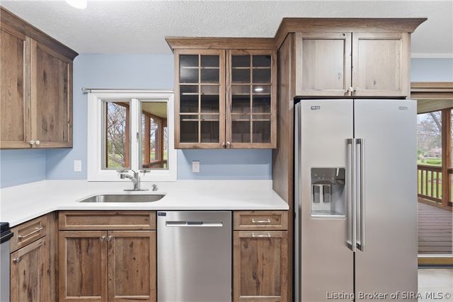 2001 Charlestown Pike, Jeffersonville, IN 47130