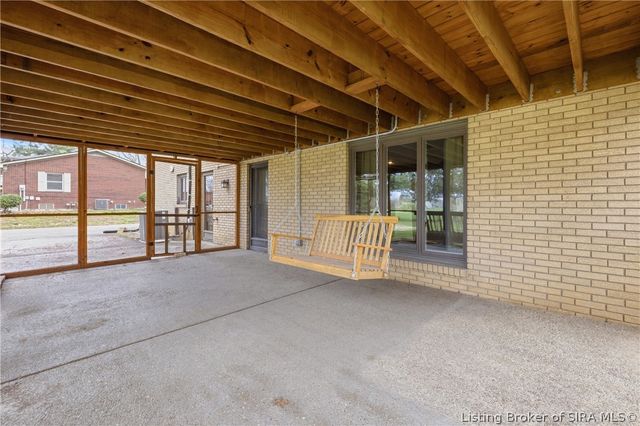 2001 Charlestown Pike, Jeffersonville, IN 47130