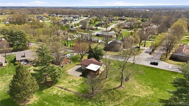 2001 Charlestown Pike, Jeffersonville, IN 47130