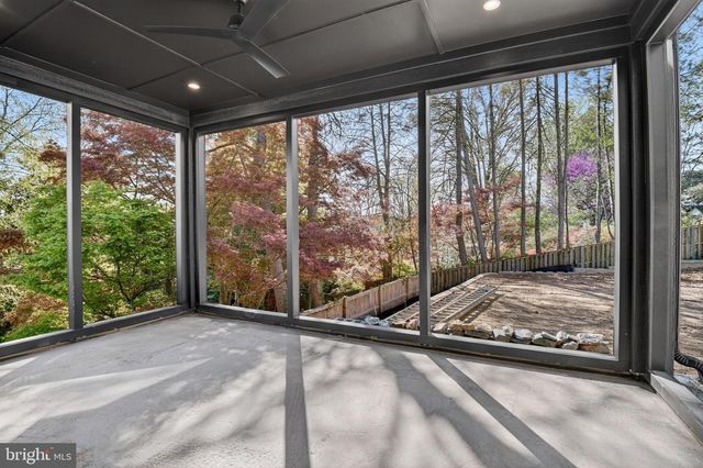 5011 NEWPORT AVE, Bethesda, MD 20816