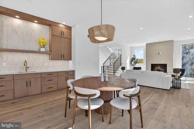 5011 NEWPORT AVE, Bethesda, MD 20816