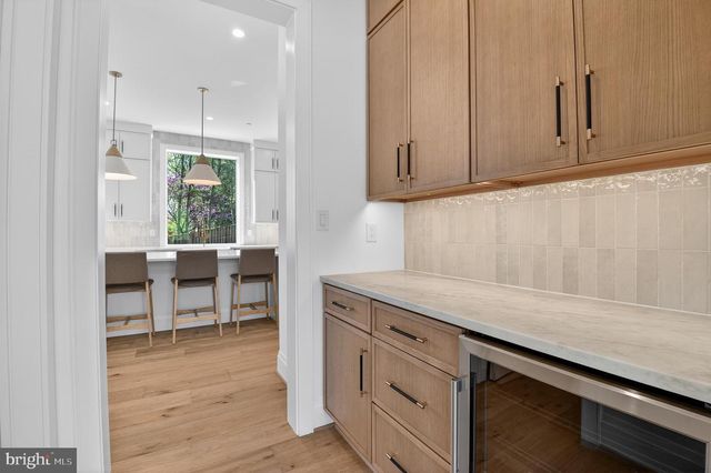 5011 NEWPORT AVE, Bethesda, MD 20816