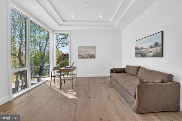 5011 NEWPORT AVE, Bethesda, MD 20816